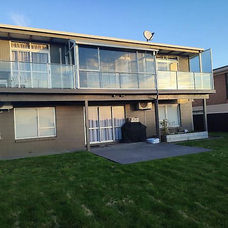 Home With Sea Views Ню Плимут Екстериор снимка